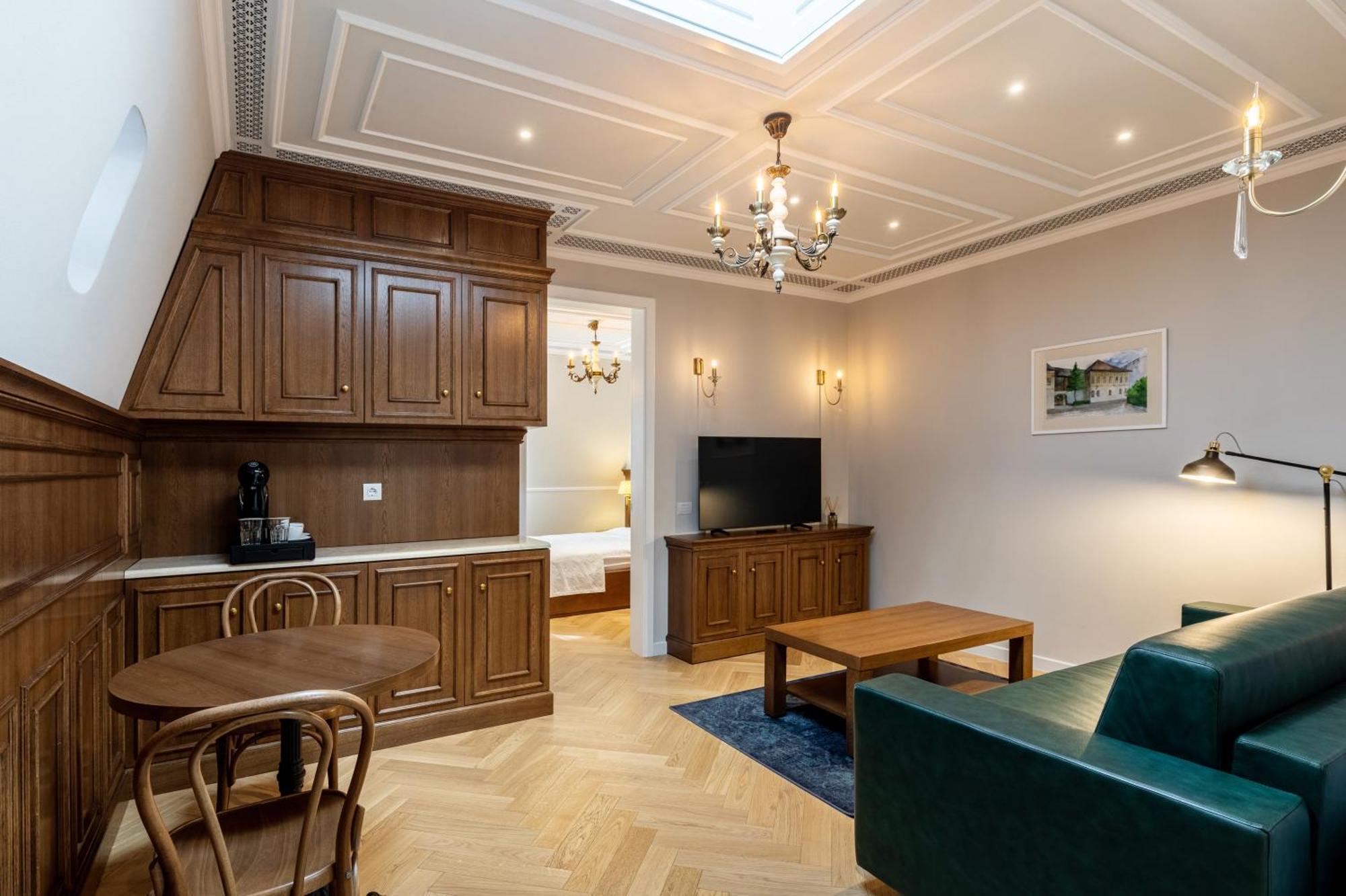 Templum Clava Hotel Bucharest Luaran gambar
