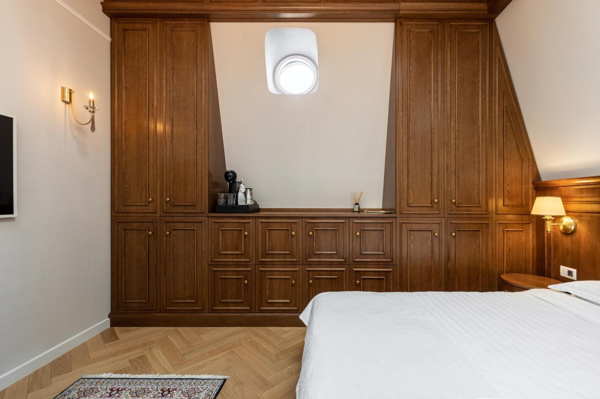 Templum Clava Hotel Bucharest Luaran gambar