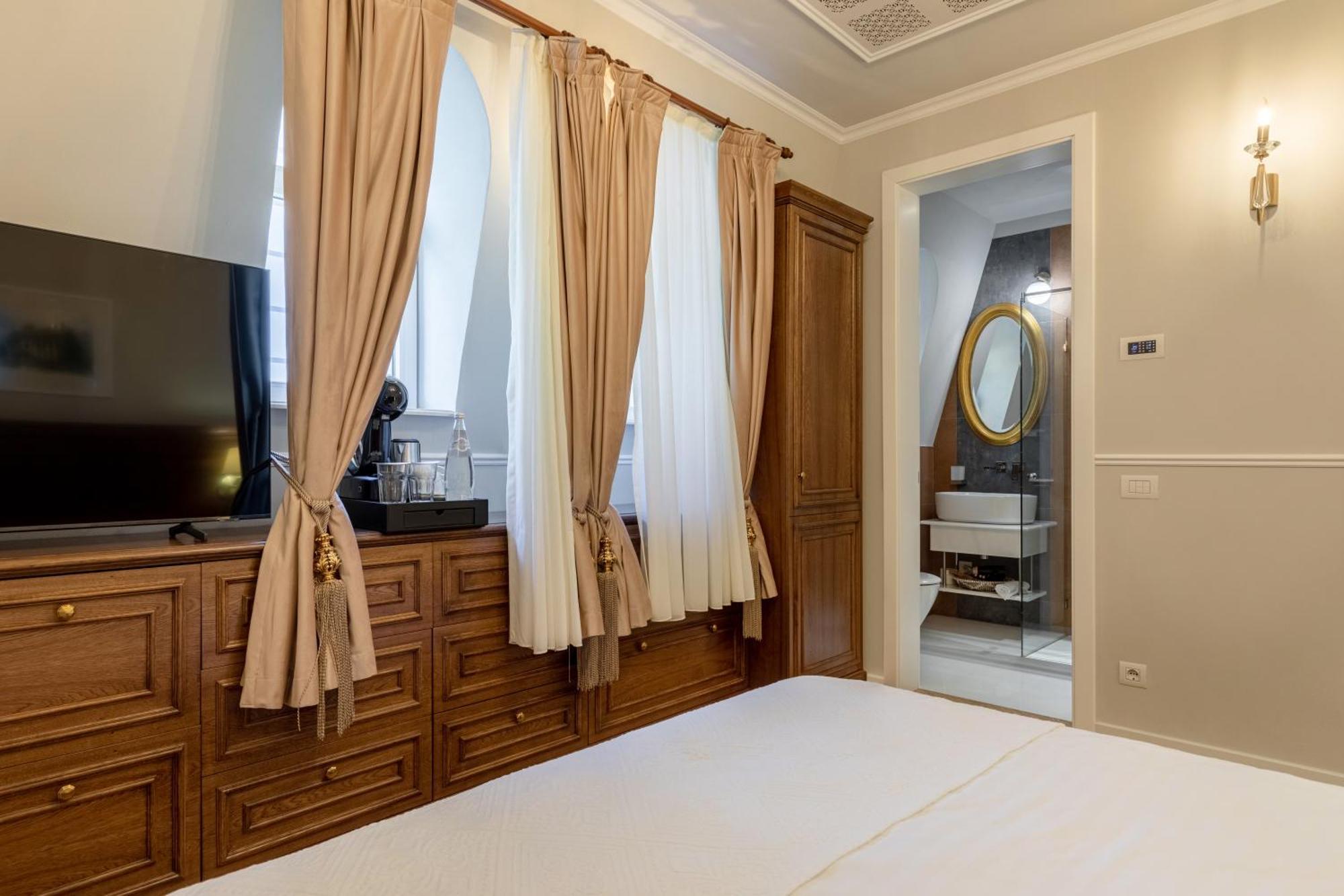 Templum Clava Hotel Bucharest Luaran gambar